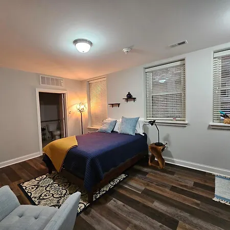 Cute + Cozy Studio At The Inman - 207 Champaign Exterior photo